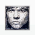 Mosaico Veneciano • Íconos del Rock & Rebeldía “Axl Pixel Remix” Mosaico de teselas vítreas · 60 × 60 cm · 2021
