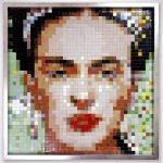 Mosaico Veneciano • Apropiación de Íconos “Frida Pixel Remix 2” Mosaico de teselas vítreas · 80 × 80 cm · 2022