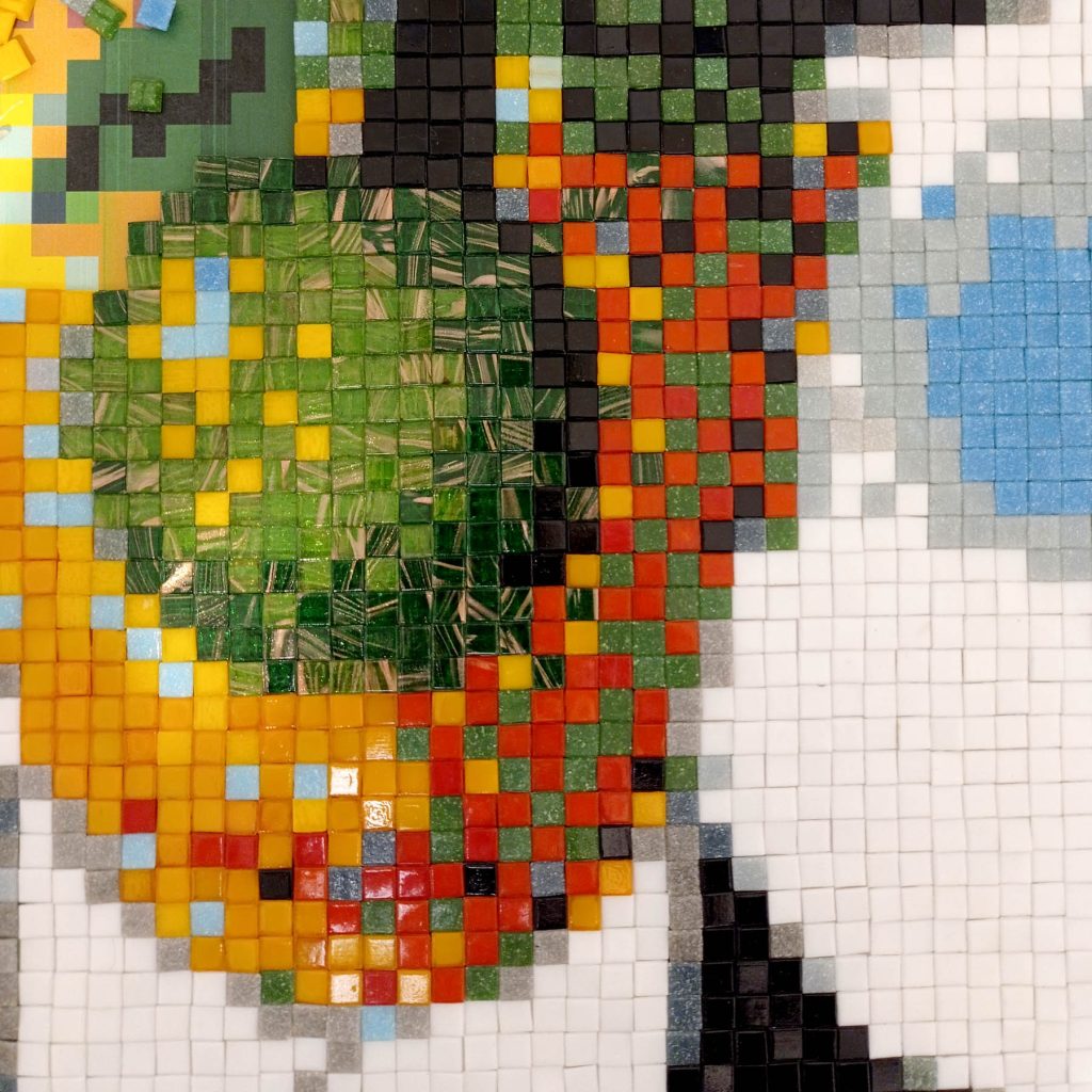 “Magritte Pixel Remix” Mosaico Veneciano • El Hijo del Hombre en la Era Digital Mosaico de teselas vítreas · 60 × 60 cm · 2021