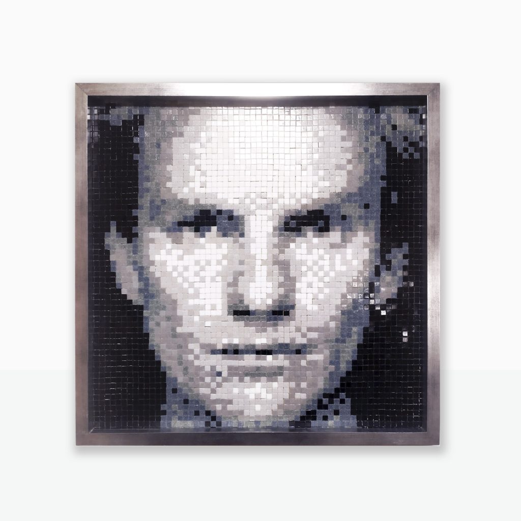 “Sting Pixel Remix” Mosaico Veneciano • Íconos de la Infancia Mosaico de teselas vítreas · 60 × 60 cm · 2021