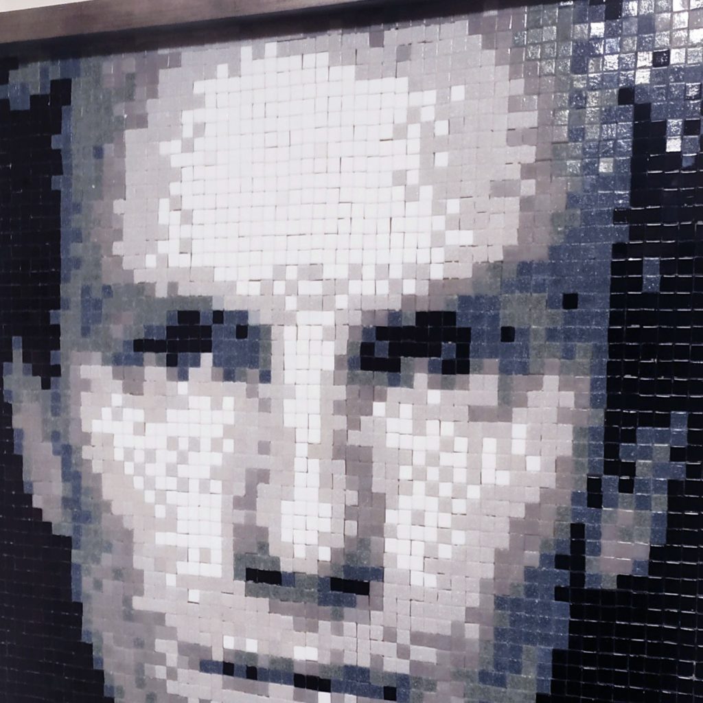 “Sting Pixel Remix” Mosaico Veneciano • Íconos de la Infancia Mosaico de teselas vítreas · 60 × 60 cm · 2021