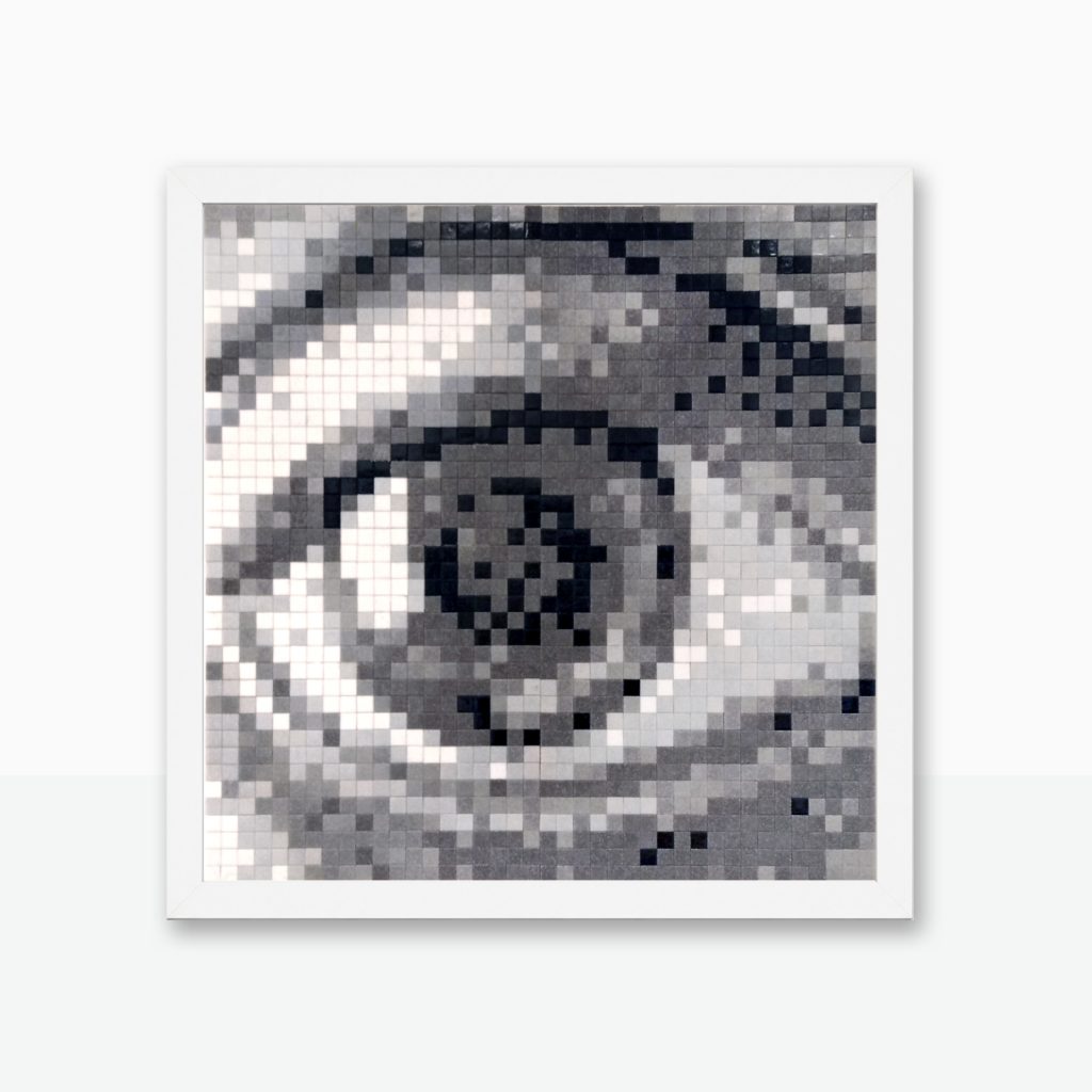“Eye Pixel Remix” · Mosaico de teselas vítreas · 80 × 80 cm · 2024 Serie Limitada de 5 ejemplares.