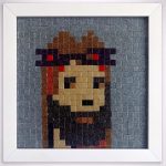 “JesusCrypto 001” Mosaico de teselas vítreas · 24 × 24 cm / 48 × 48 cm · 2022 Obra vinculada a la colección histórica "JesusCrypto" (OpenSea, 2021).