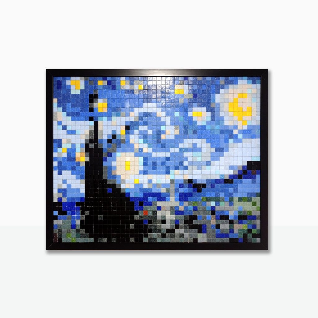 “La Noche Estrellada Pixel Remix” Mosaico Veneciano • Clásicos en Pixel Mosaico de teselas vítreas · 80 × 100 cm · 2022