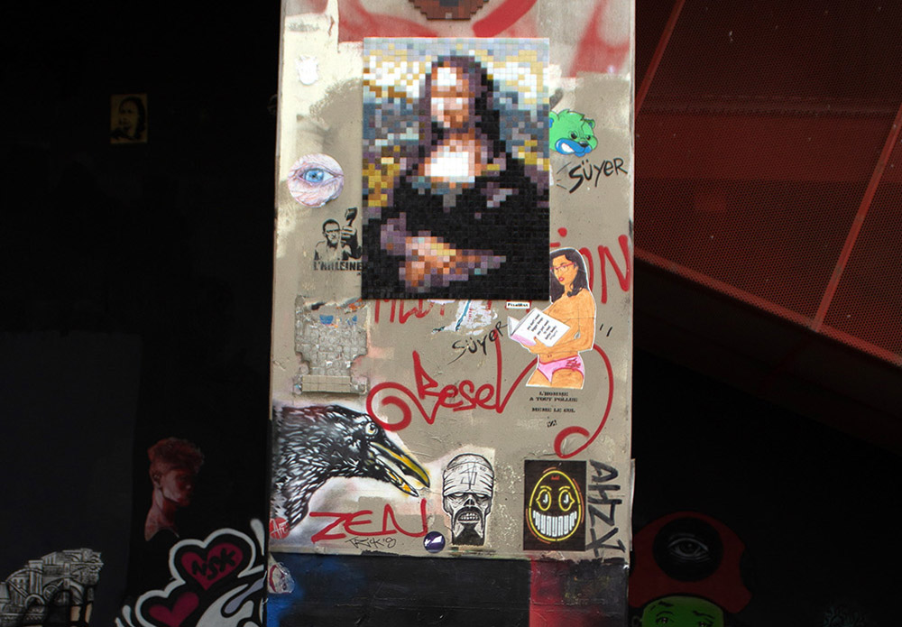 lelavomatik pixelart paris 04