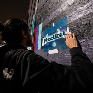 agitacion pintura cintica streetart urbanart pixelart 07