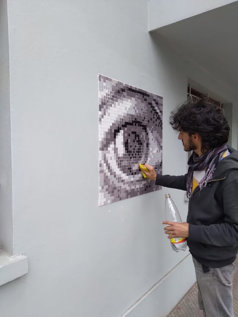 eye escher stretart mosaic pixelart 01