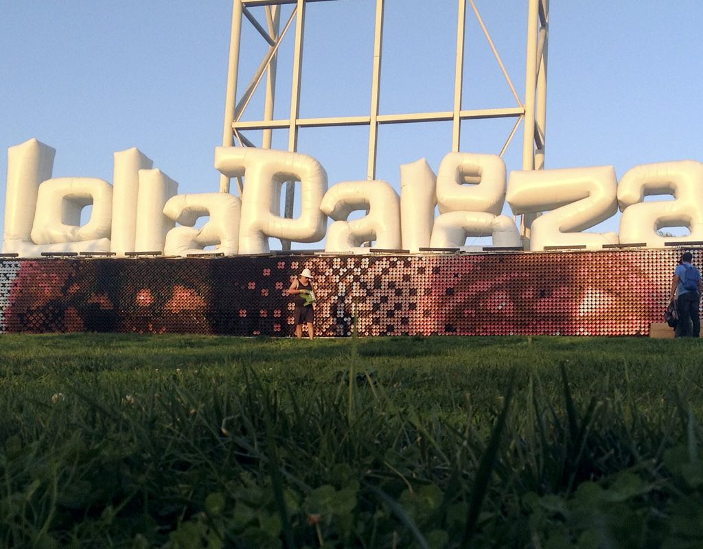 lollapalooza cuprocking pixel intervention pixelart 01