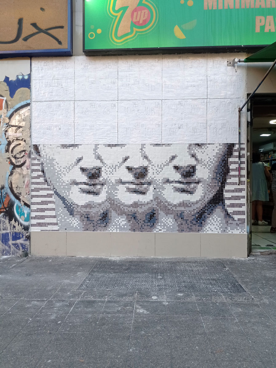 triple david pixelart mosaic streetart 01