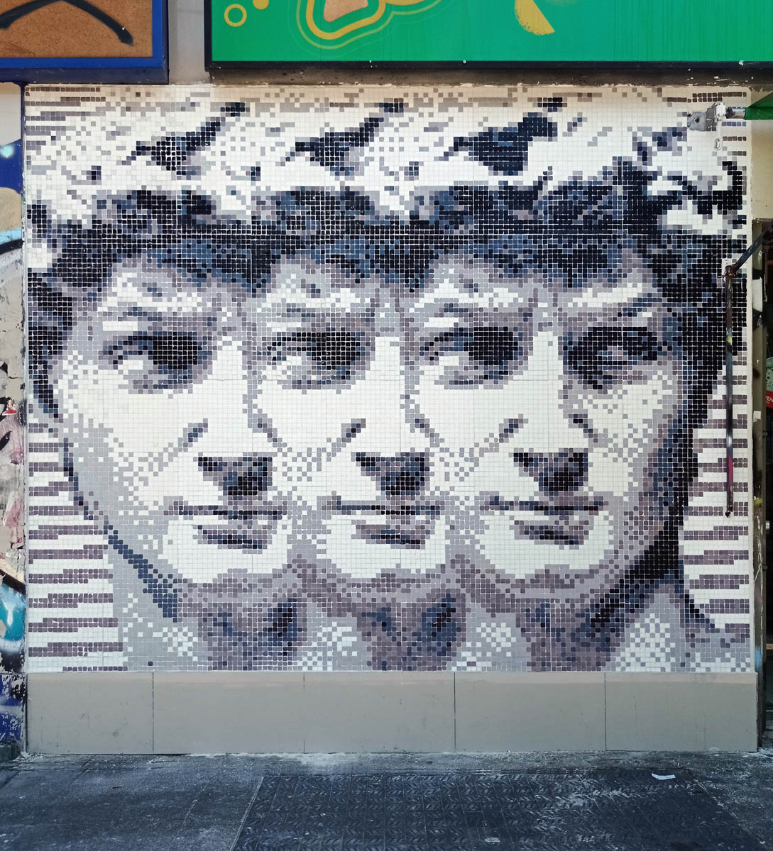 triple david pixelart mosaic streetart 04